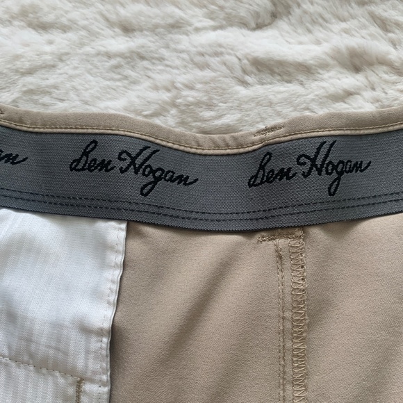 Ben Hogan Tan Shorts- Waist 44 - Picture 8 of 9